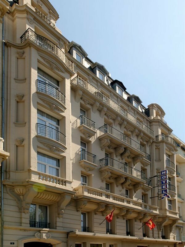 Фото Hotel  Amiraute