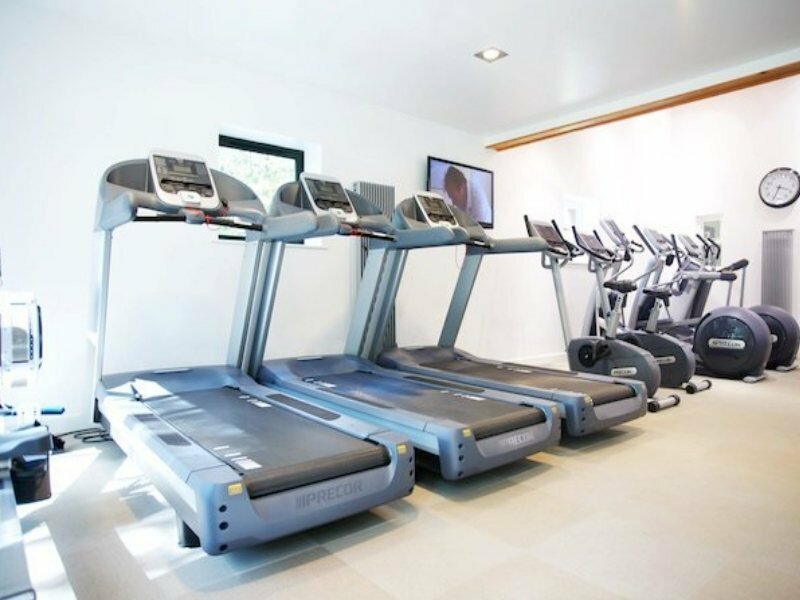 Фото Chevin Country Park Hotel & SPA