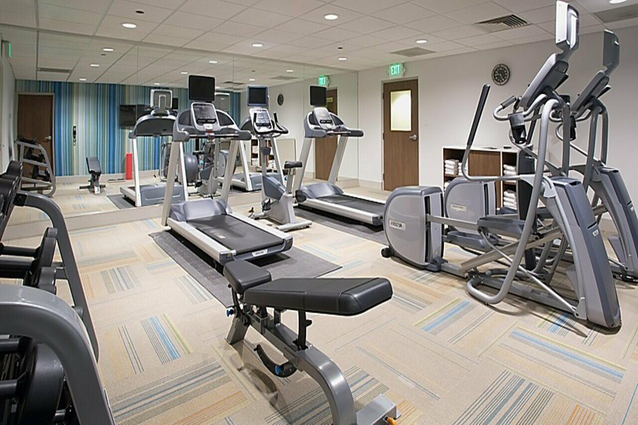 Фото Holiday Inn Express & Suites Tulsa Northeast - Owasso, an Ihg Hotel