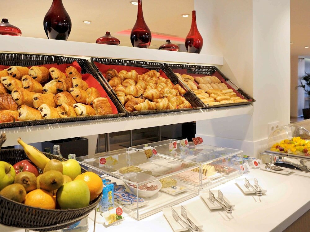 Фото Ibis Barcelona Cornella