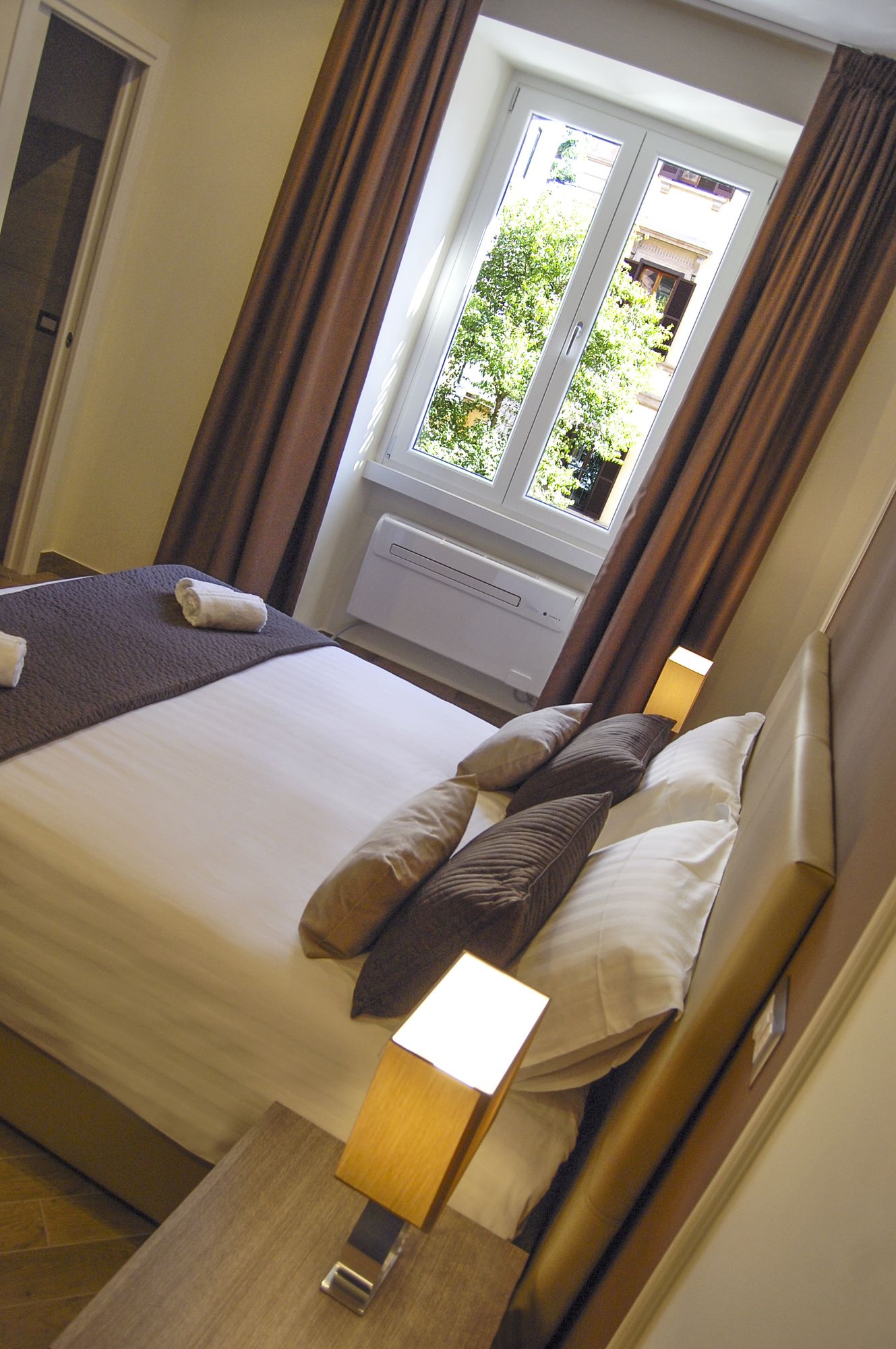 Фото Colonna Luxury Suites