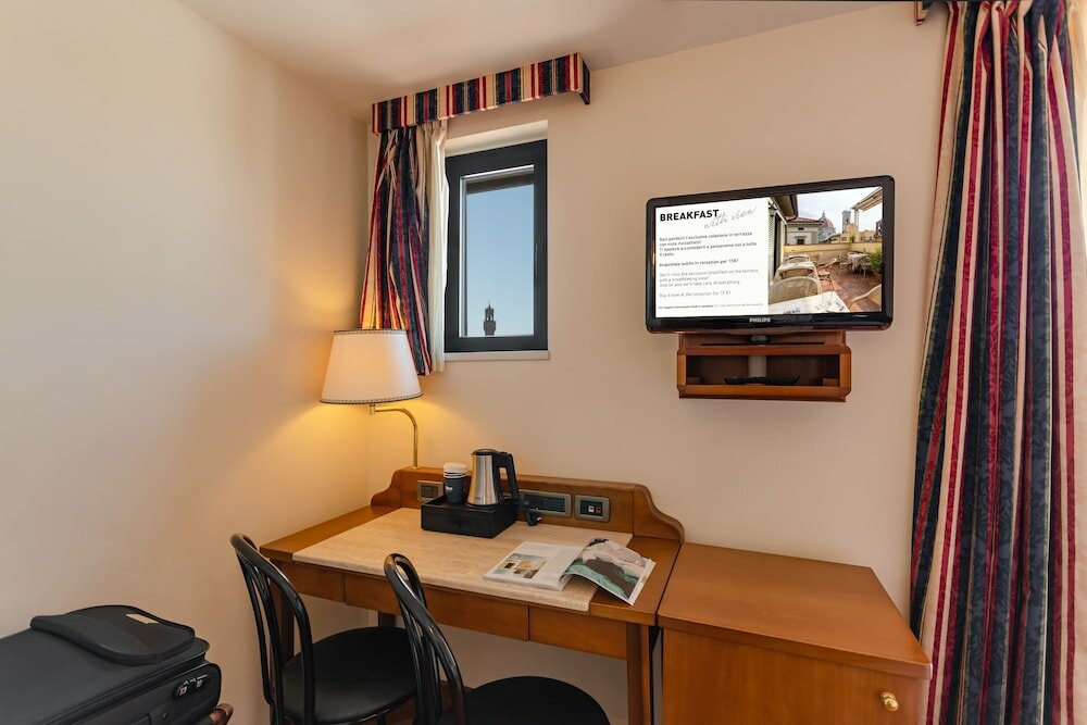 Фото Отель B&b Hotel Firenze Laurus al Duomo