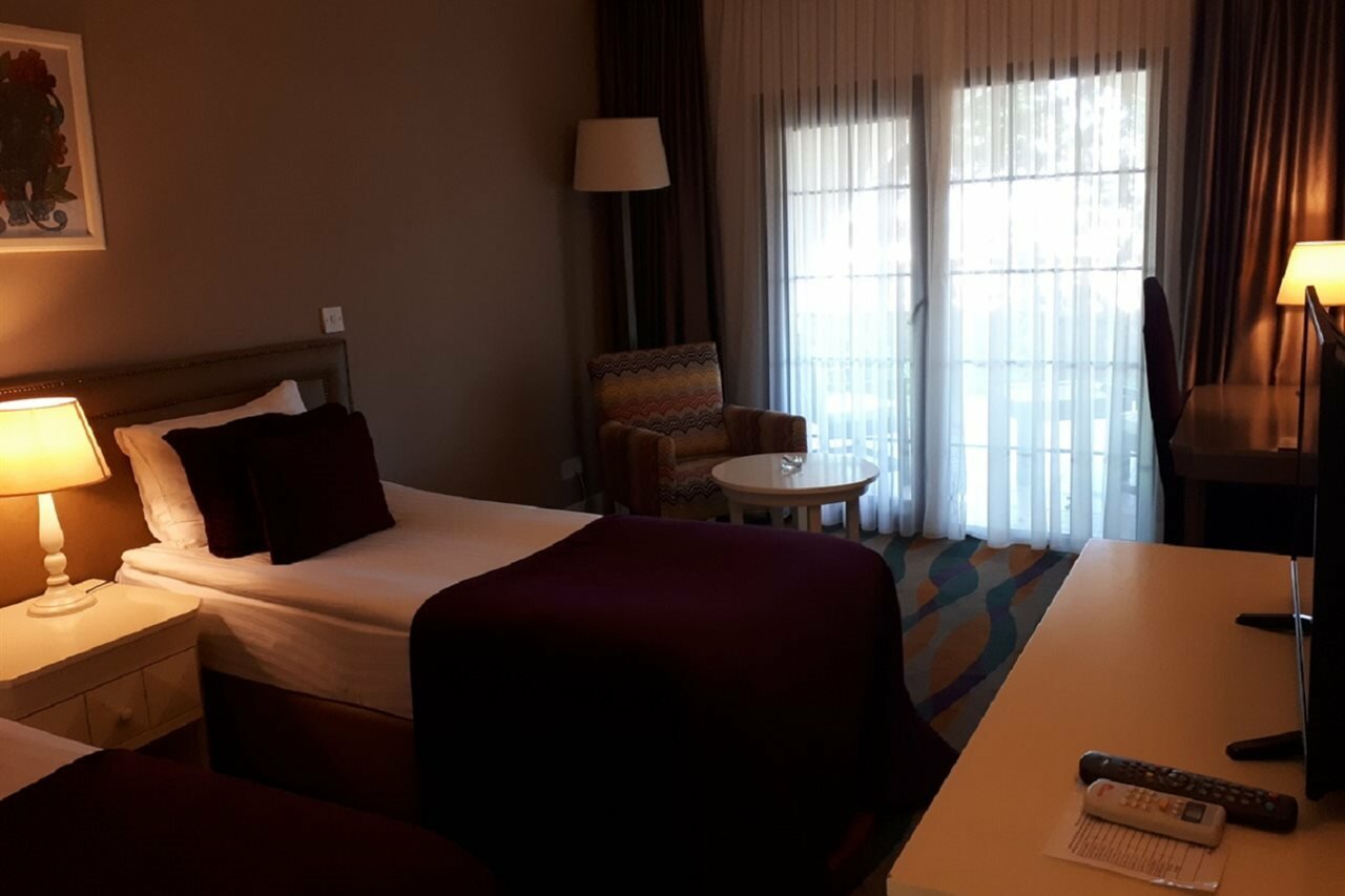 Фото Bellapais Monastery Village