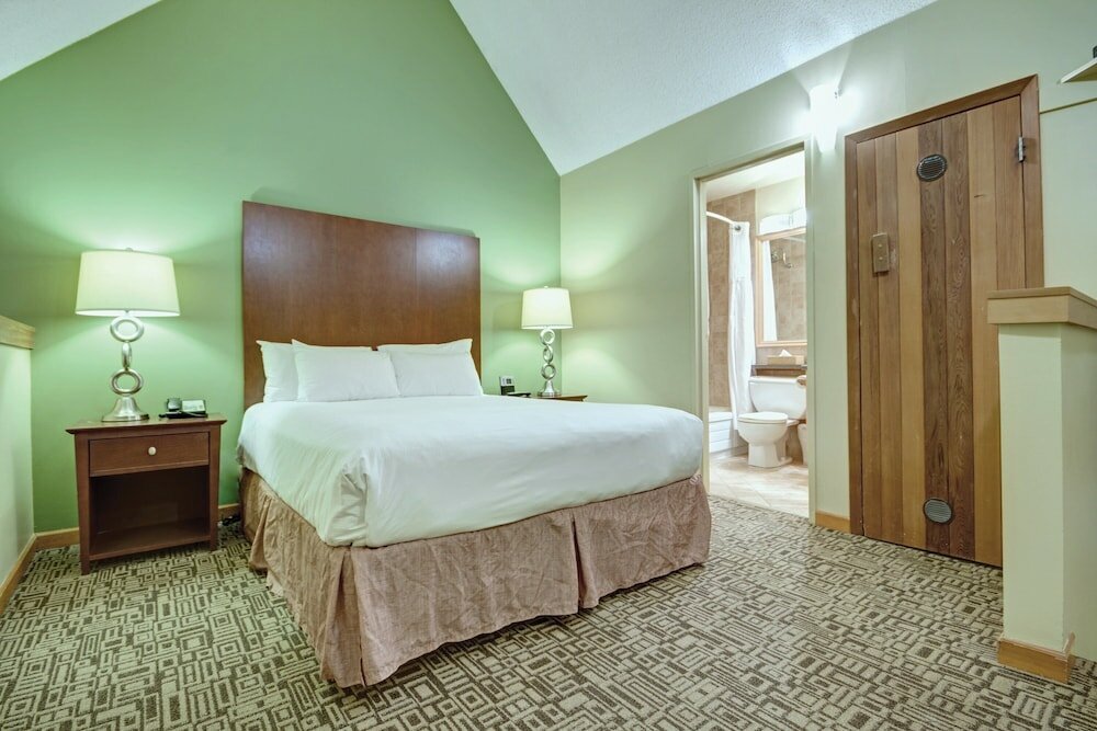 Фото Mountainside Lodge