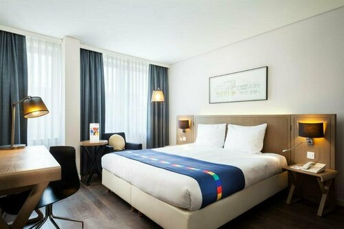 Внешний вид отеля Park Inn by Radisson Antwerp City Centre в Антверпене, фото 3