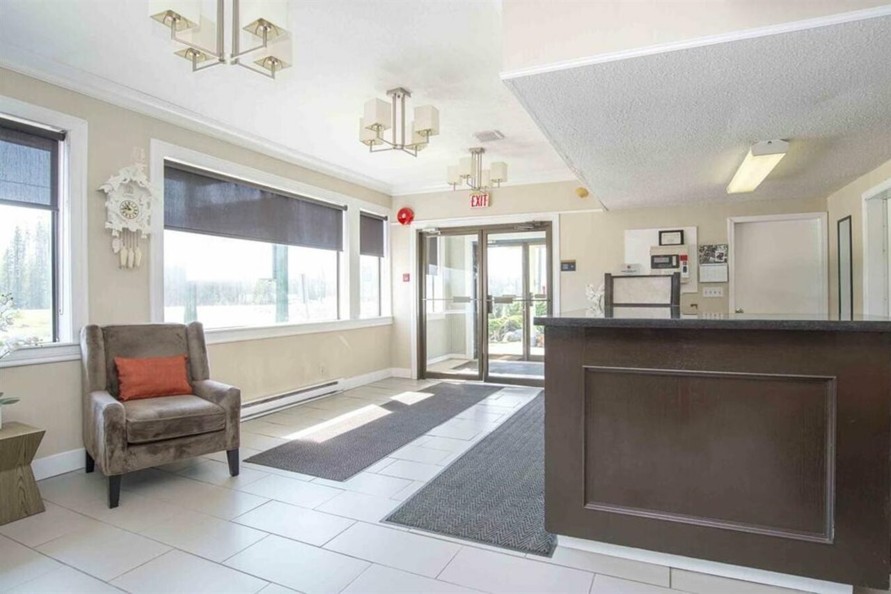 Фото Sandman Inn Blue River