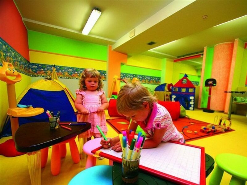 Фото International Beach Hotel