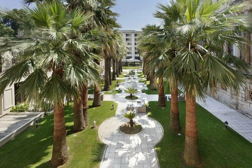 Гостиница Çırağan Palace Kempinski İstanbul Hotel в Ускюдаре