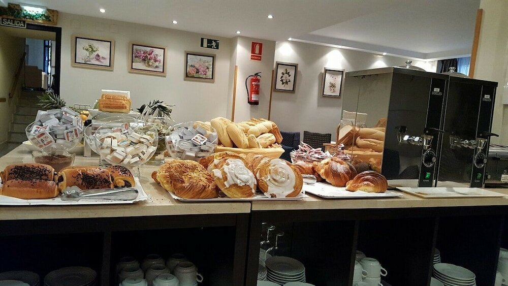 Фото Hotel Astures