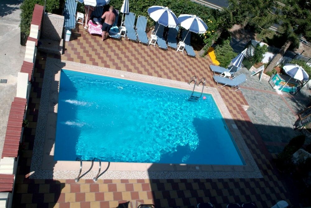 Фото Kiriakos Apartments