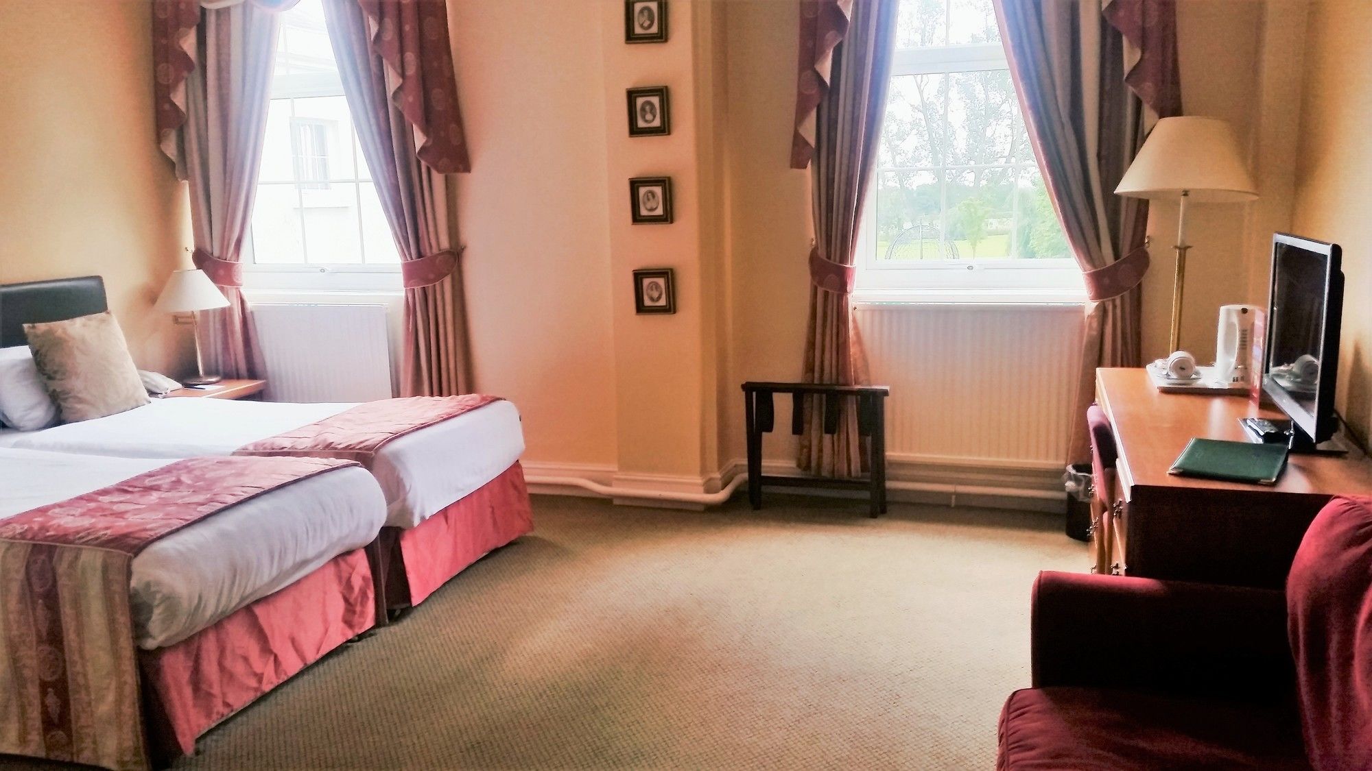 Фото Haughton Hall