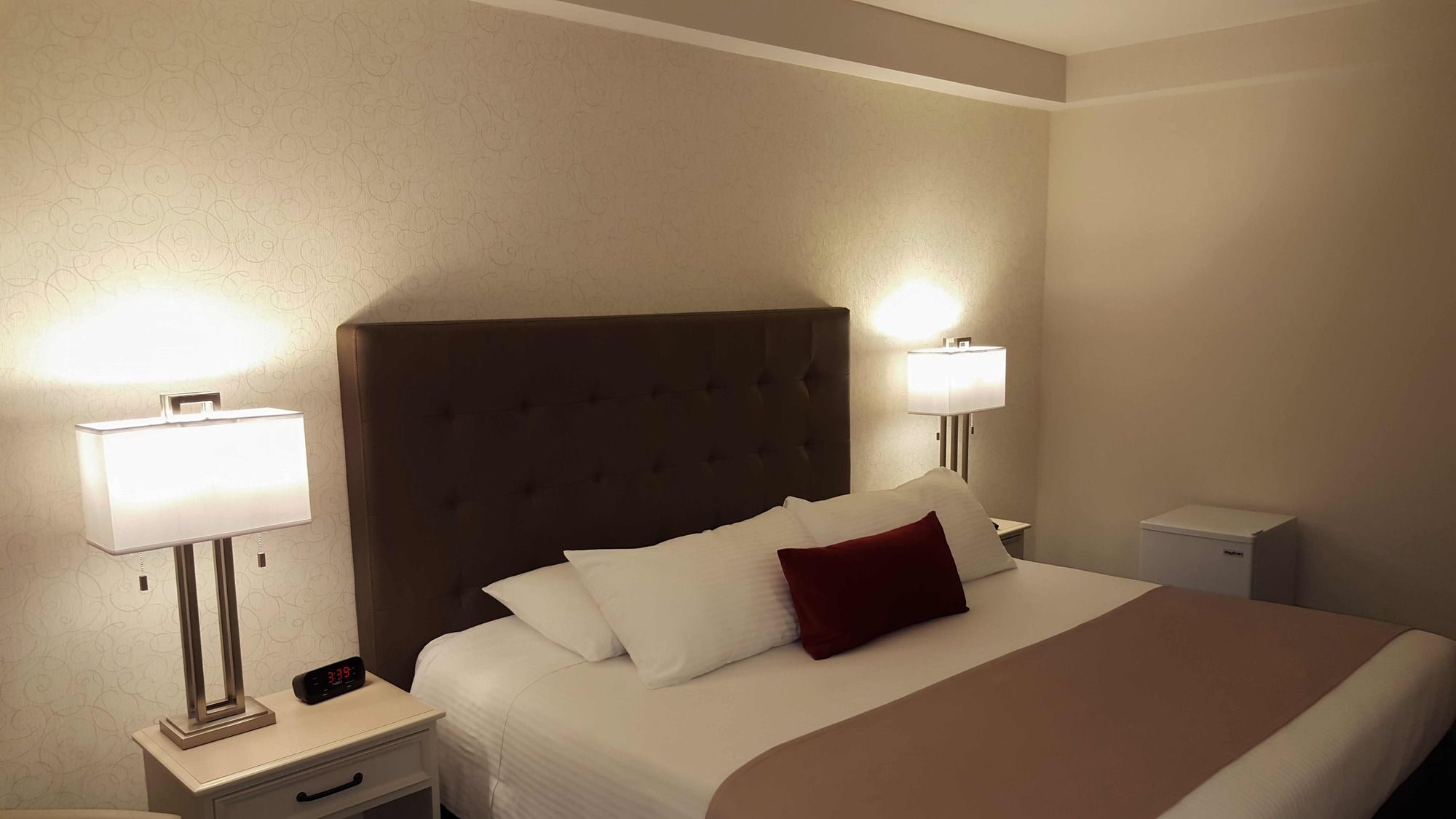 Фото Taormina Hotel and Casino