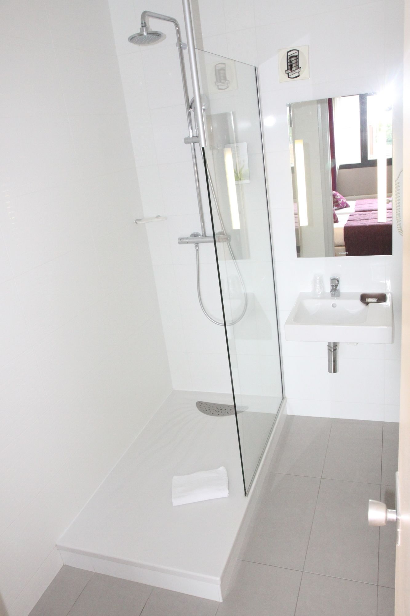 Фото Hôtel ibis Styles Clermont-Ferrand Gare