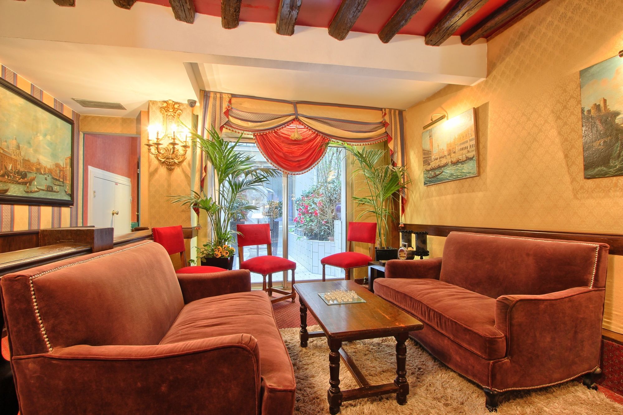 Фото Hotel des Deux Continents