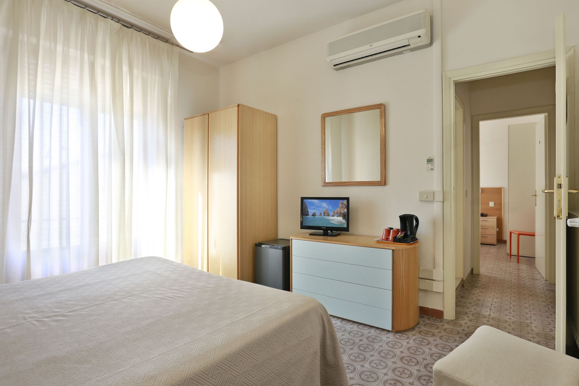 Фото Hotel Lupori