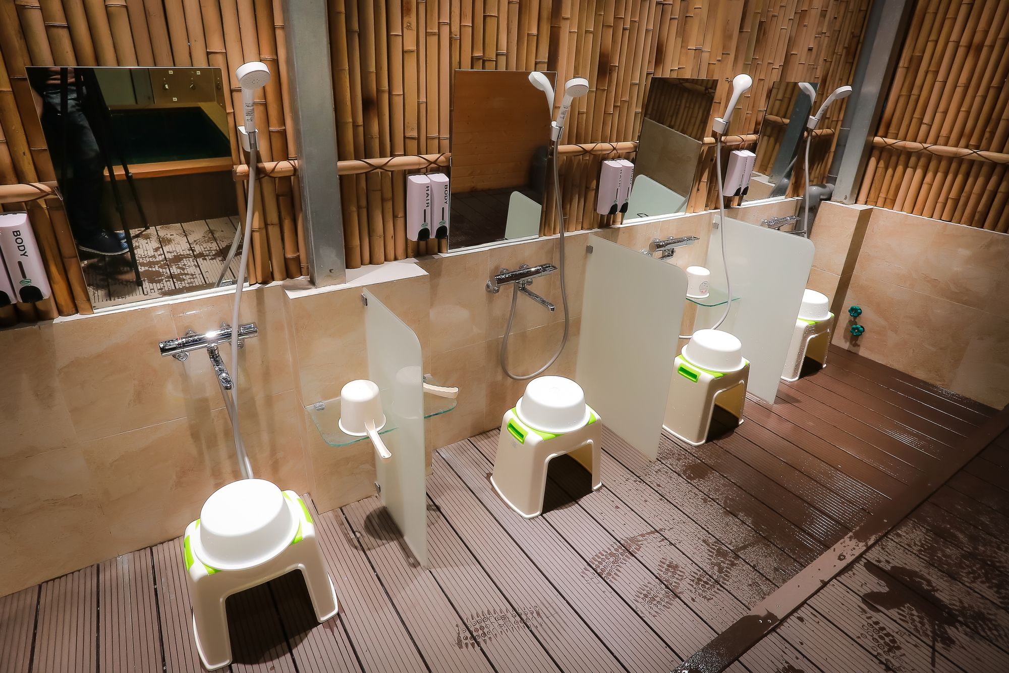 Фото Momizi Business Hotel