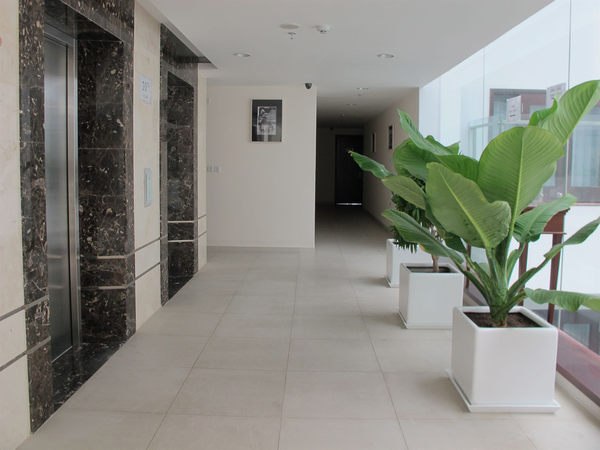 Фото Nhi Phi Hotel