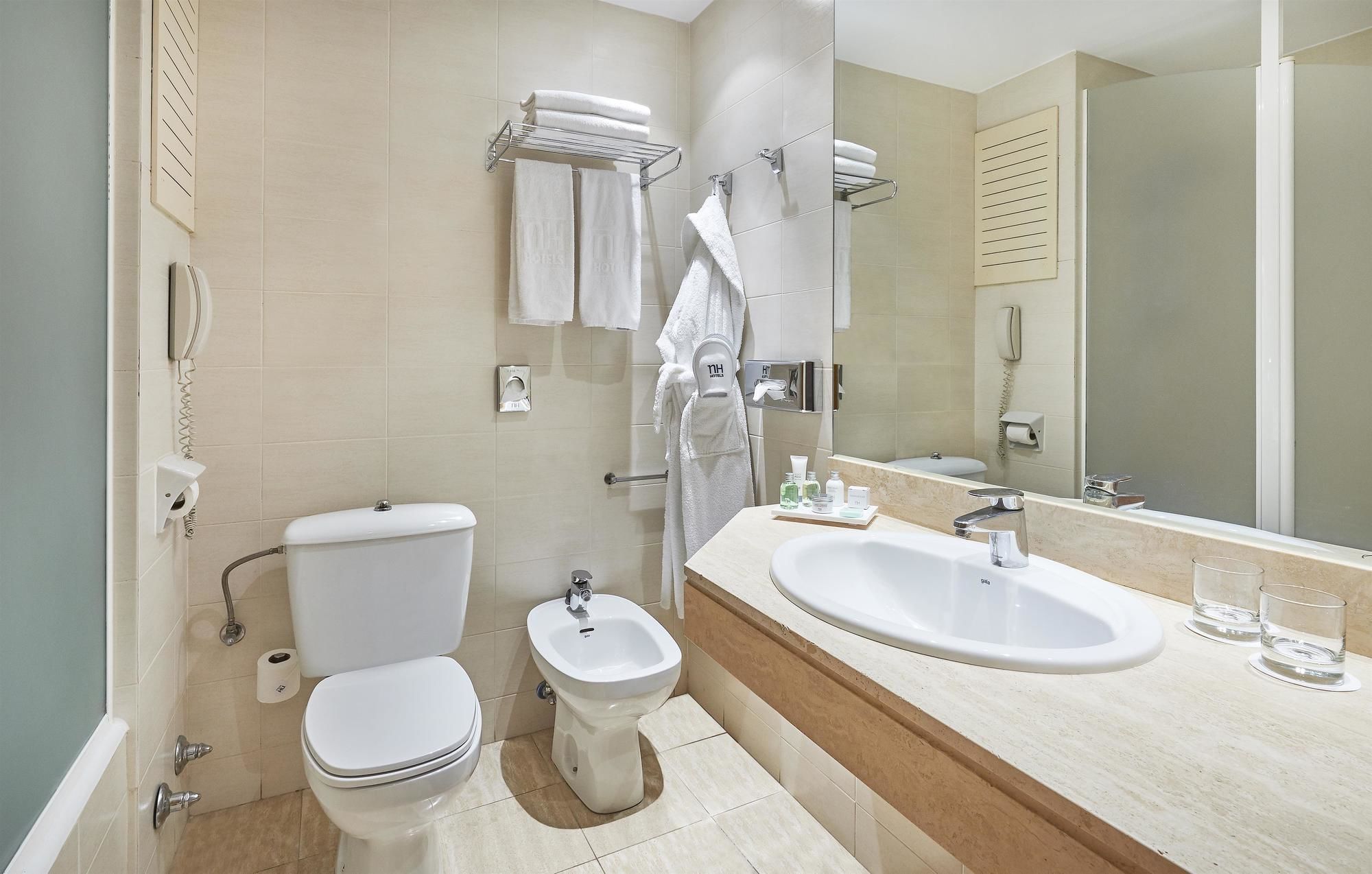 Фото Nh Castellón Mindoro Hotel