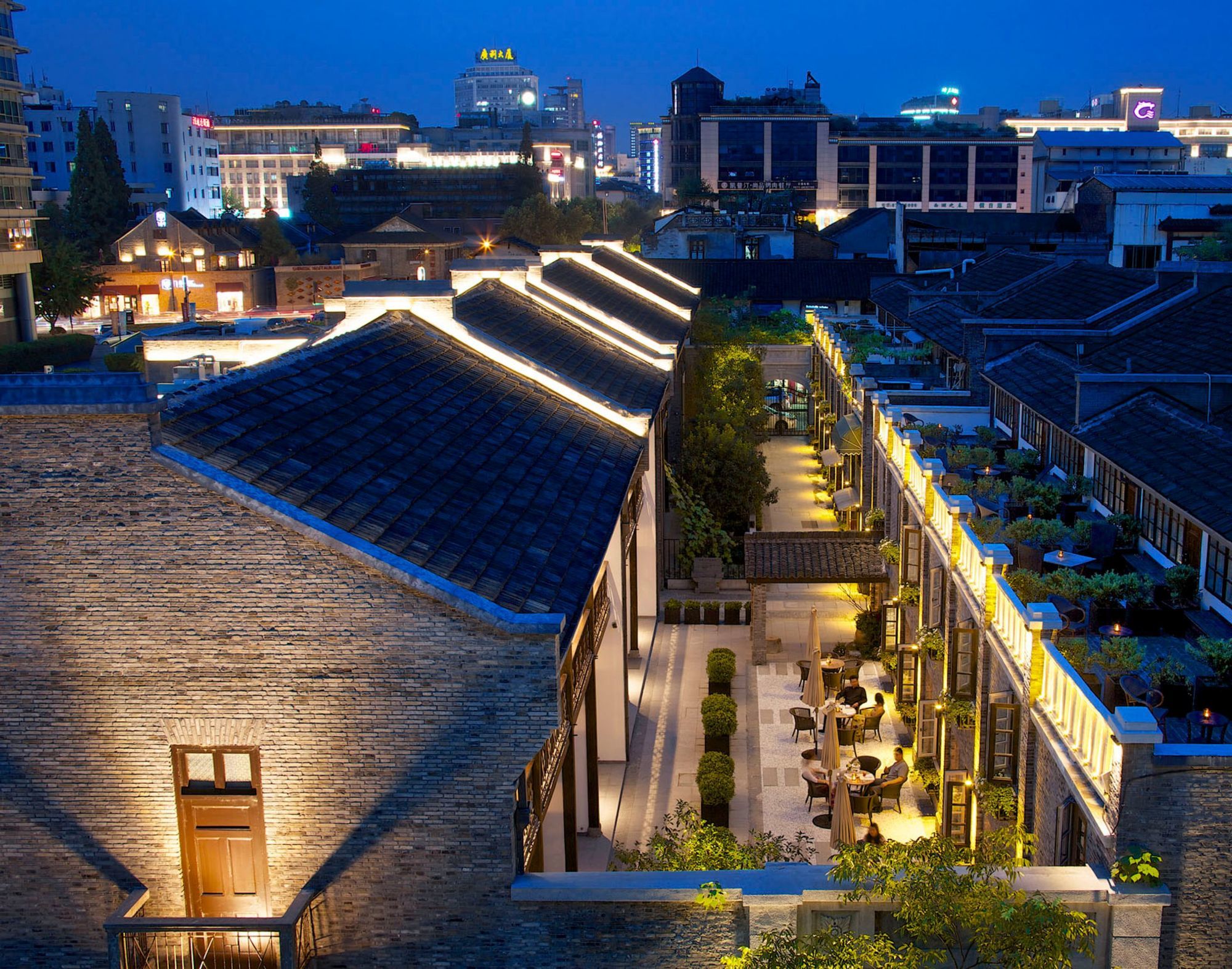 Фото Relais & Chateaux Chaptel Hangzhou Hotel