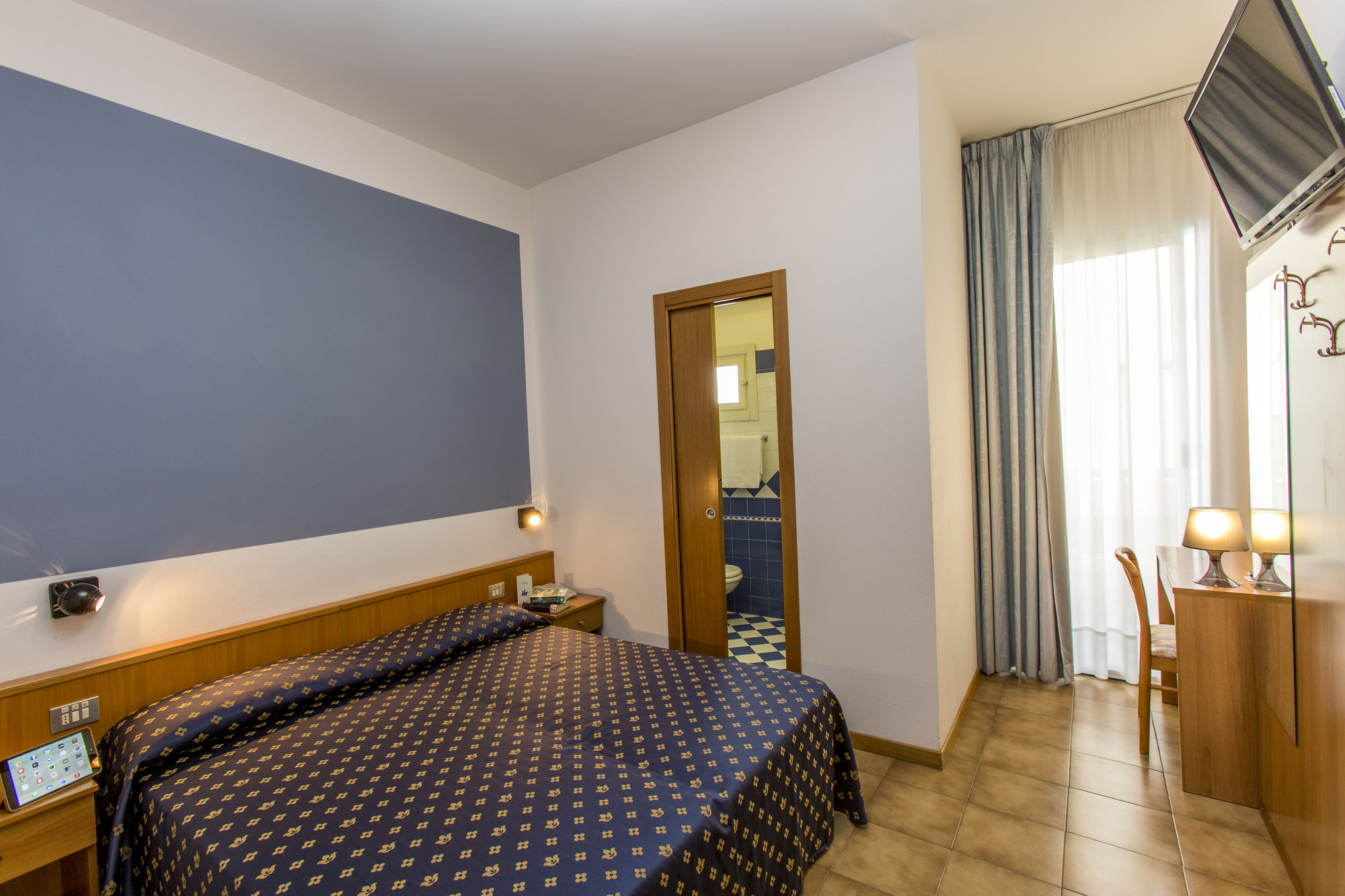 Фото Hotel Touring