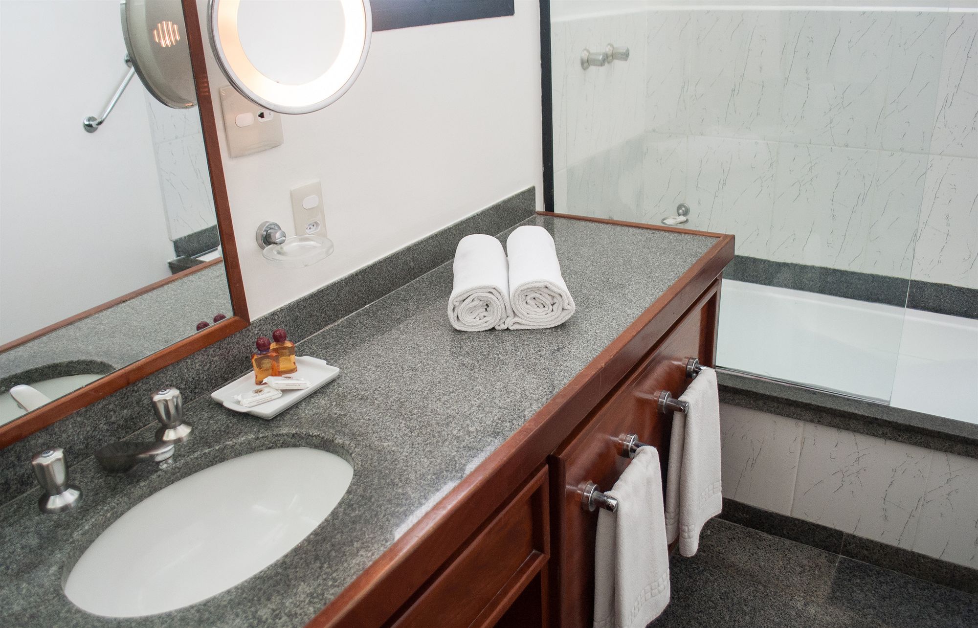 Фото Hotel Massis