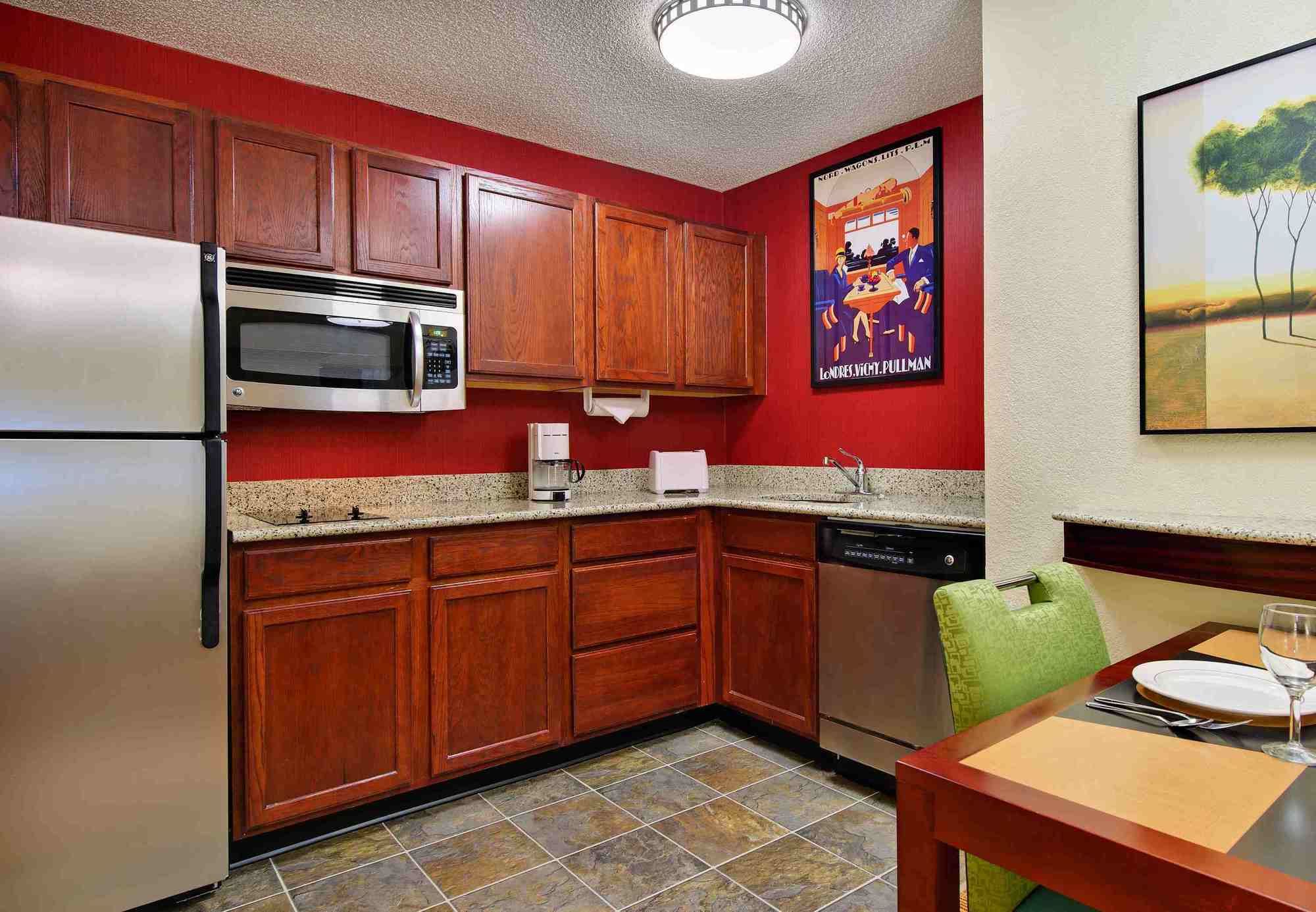 Фото Residence Inn by Marriott Tampa at USF/Medical Center