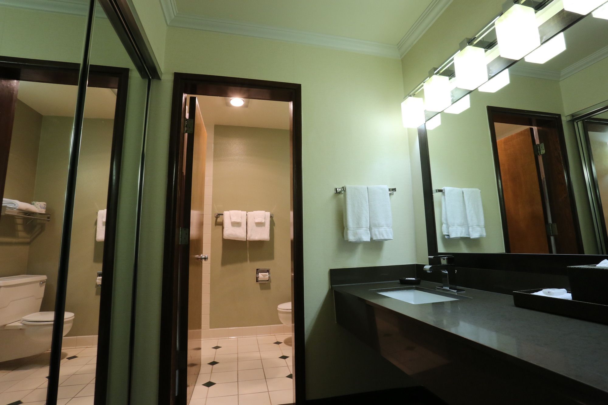 Фото Valley River Inn