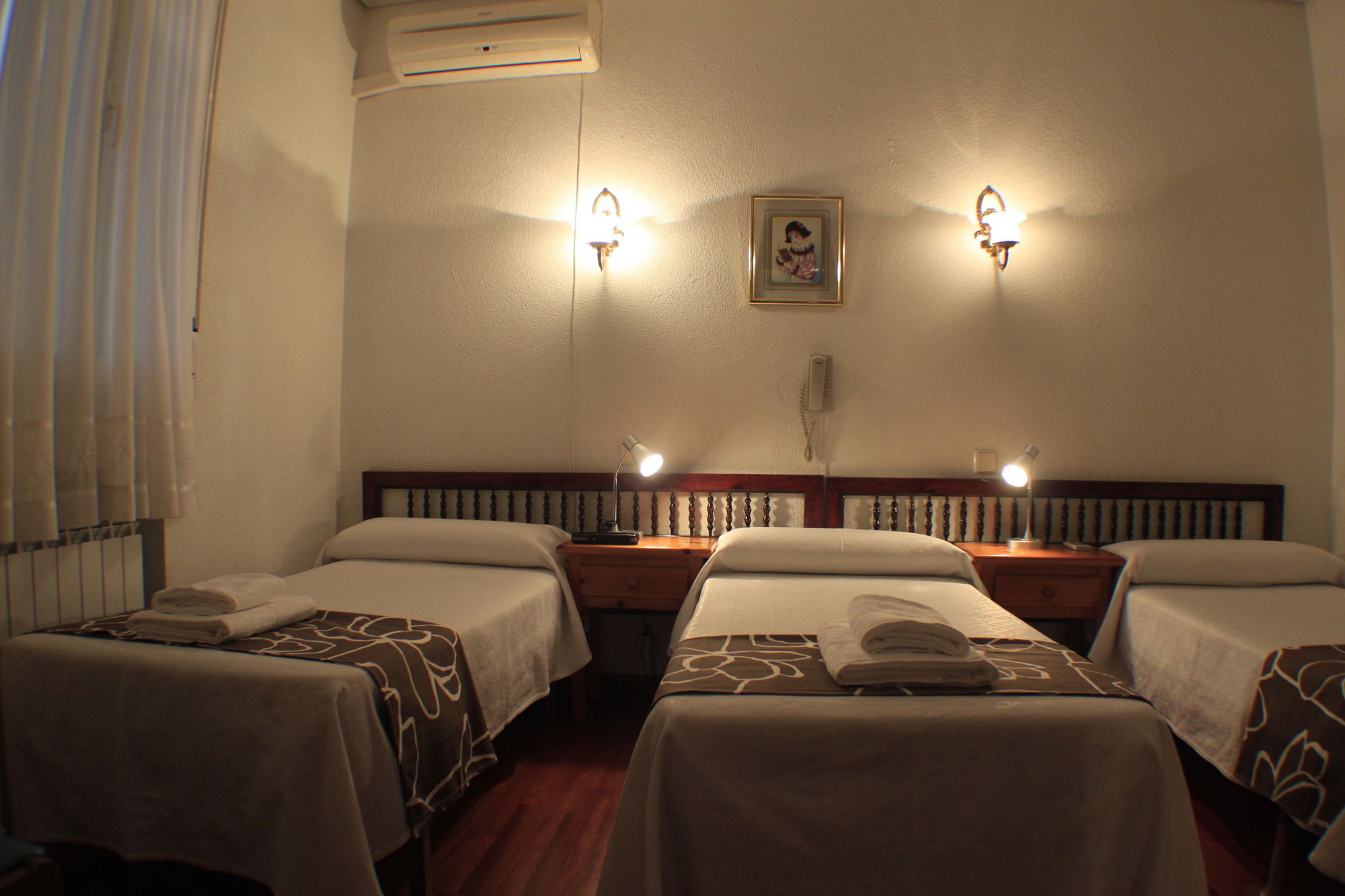 Фото Hostal Esmeralda