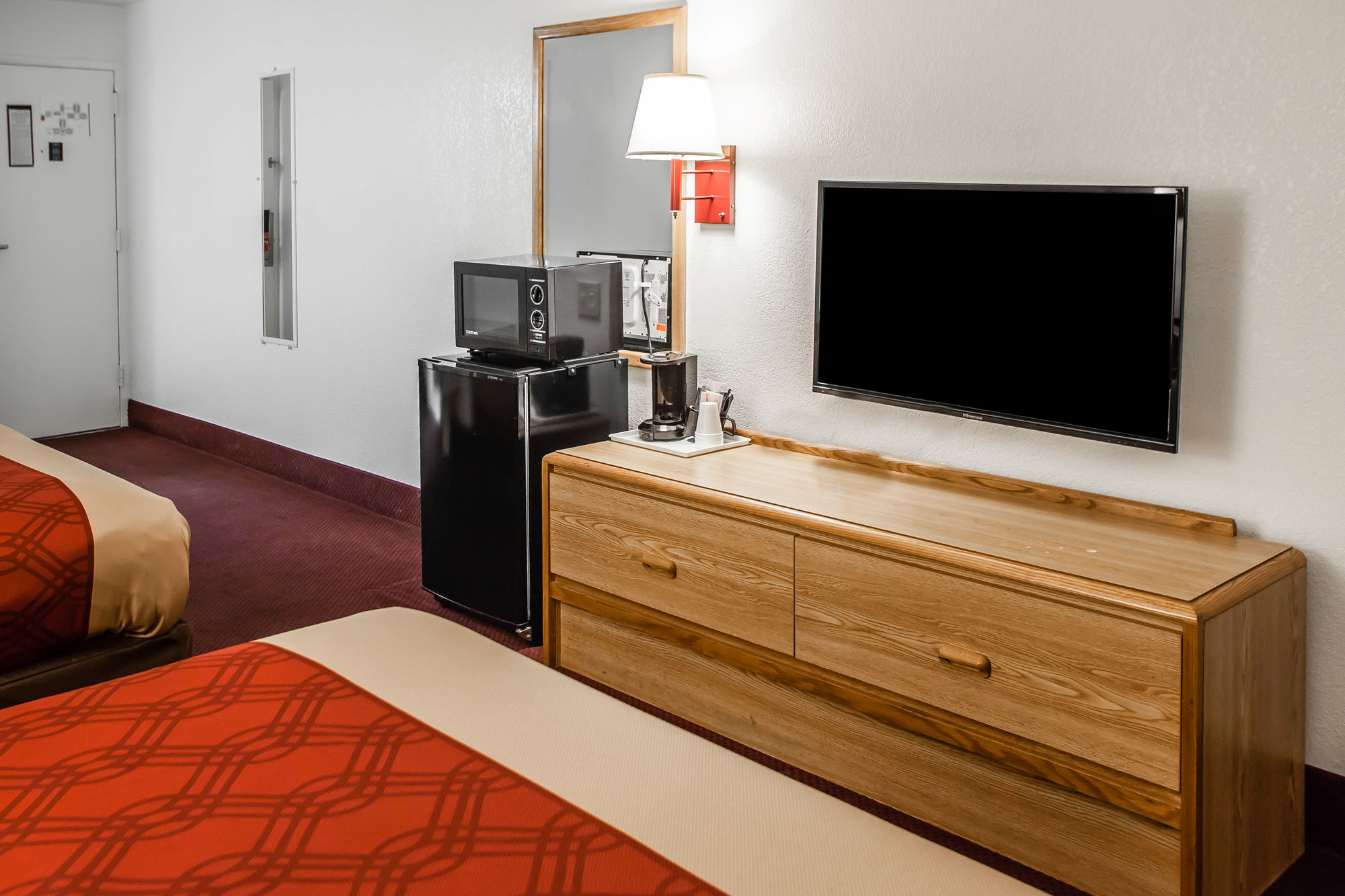 Фото Econo Lodge Truman Inn