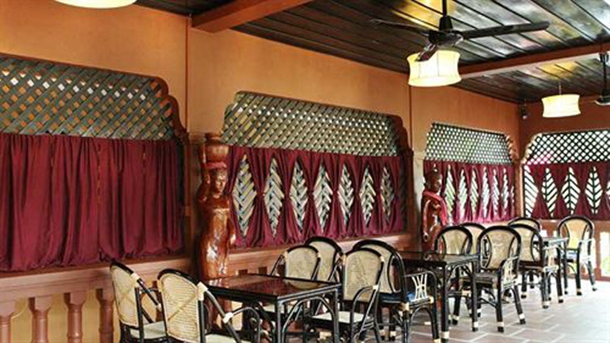 Фото Lux Guesthouse