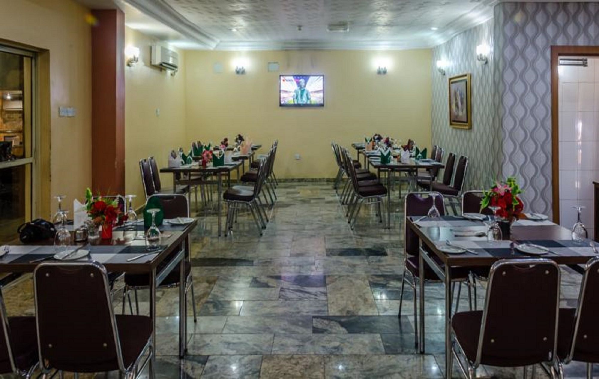 Фото 3J's Hotel Ltd