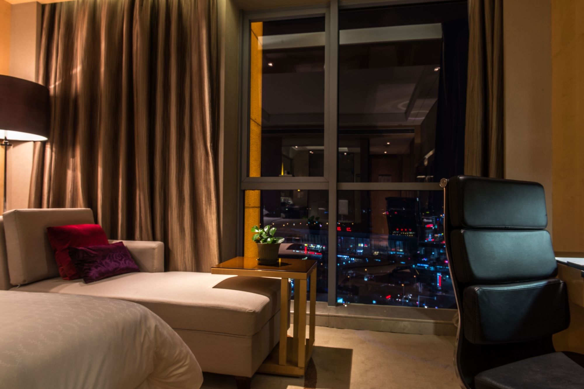 Фото Sheraton Zhenjiang Hotel