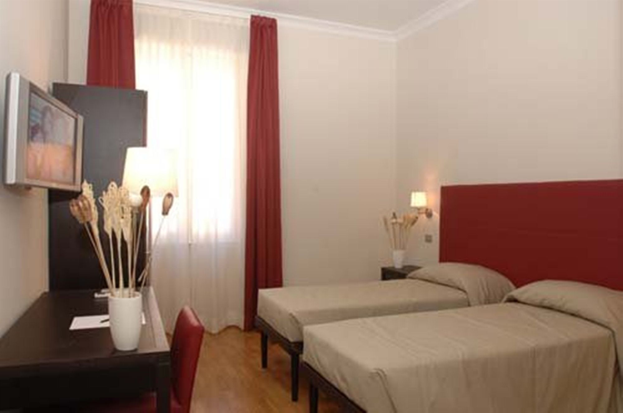 Фото Target Inn Rome