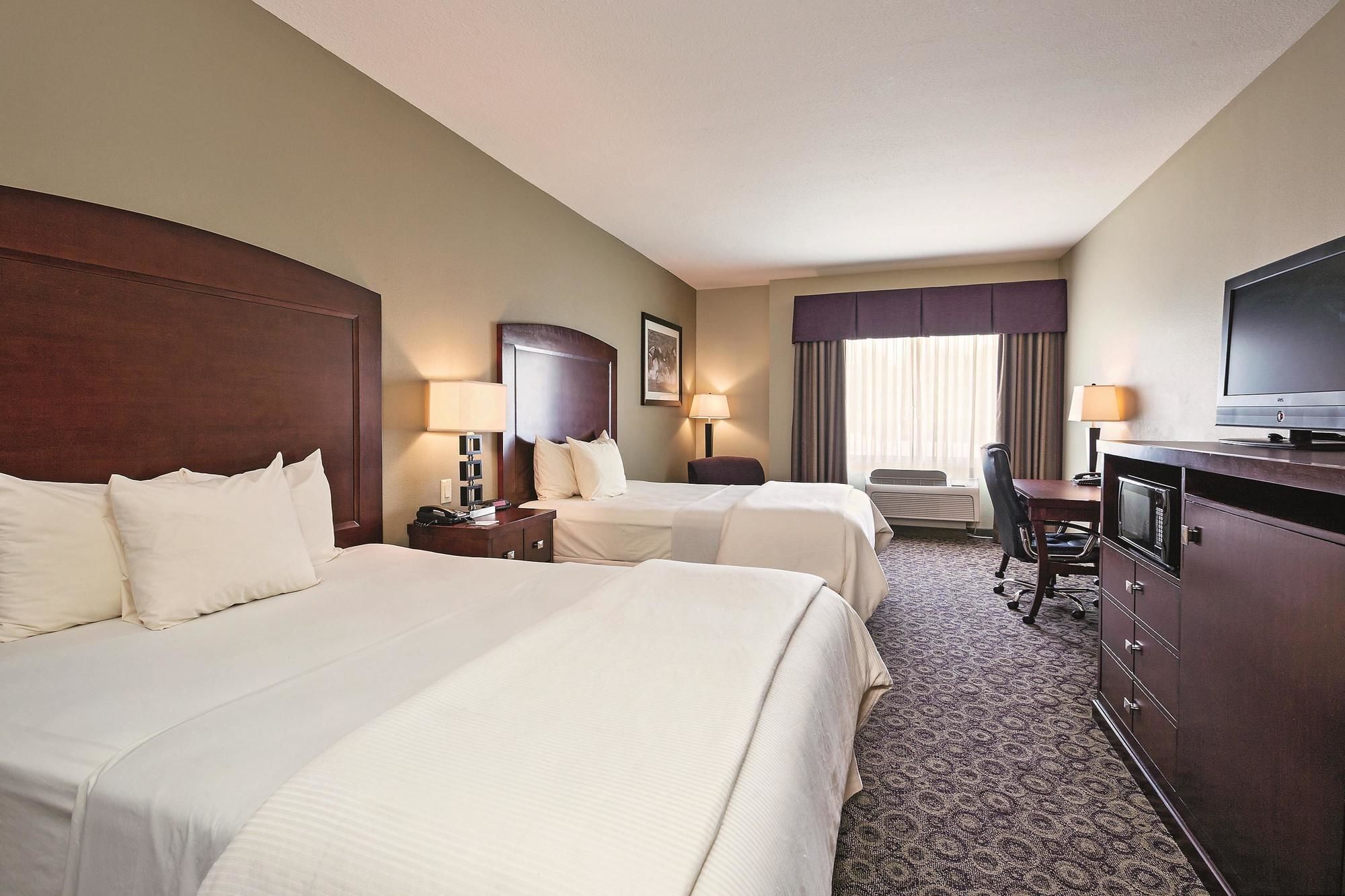 Фото La Quinta Inn & Suites by Wyndham Fort Worth Ne Mall