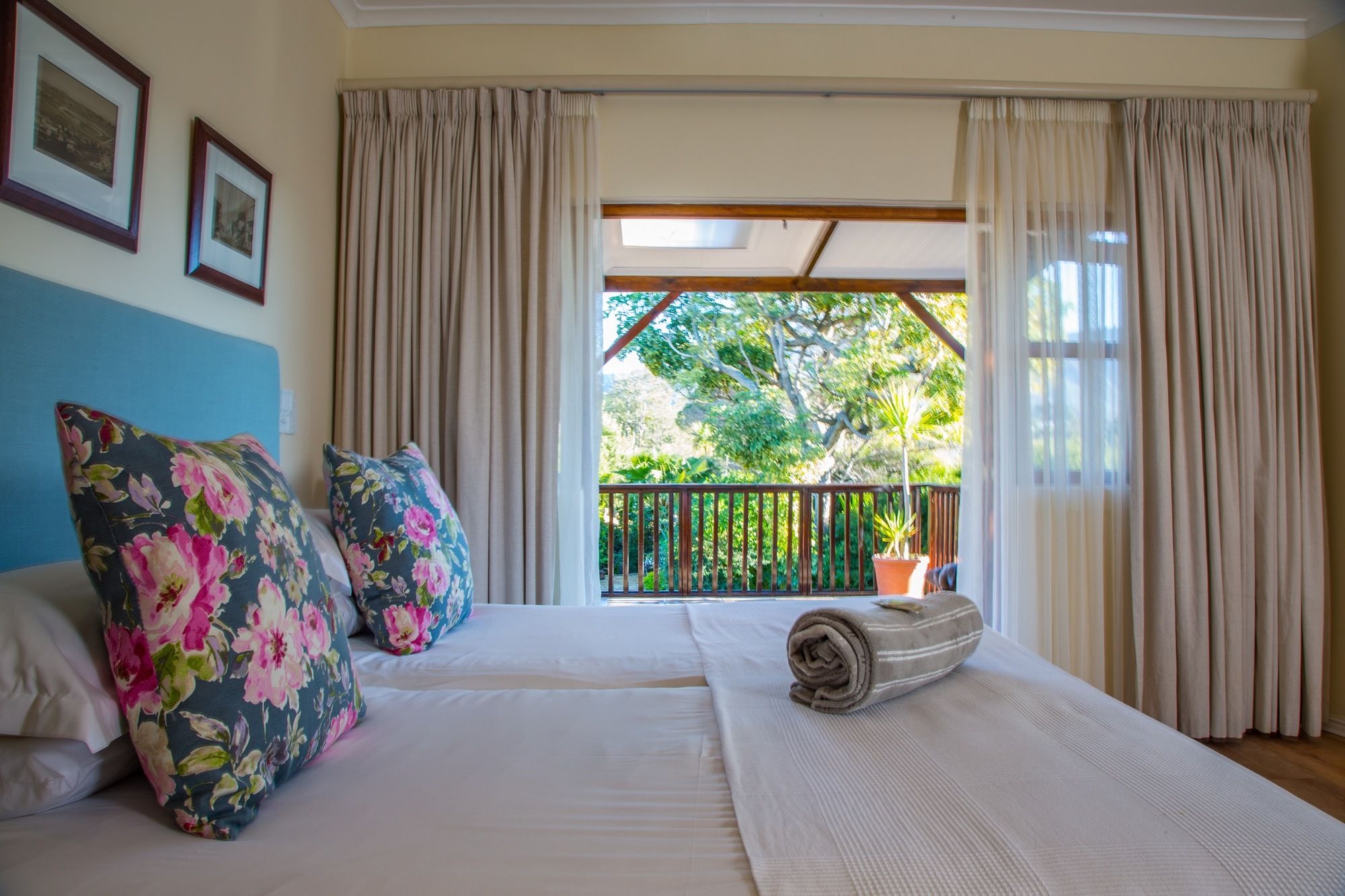 Фото Summit Place Guest House