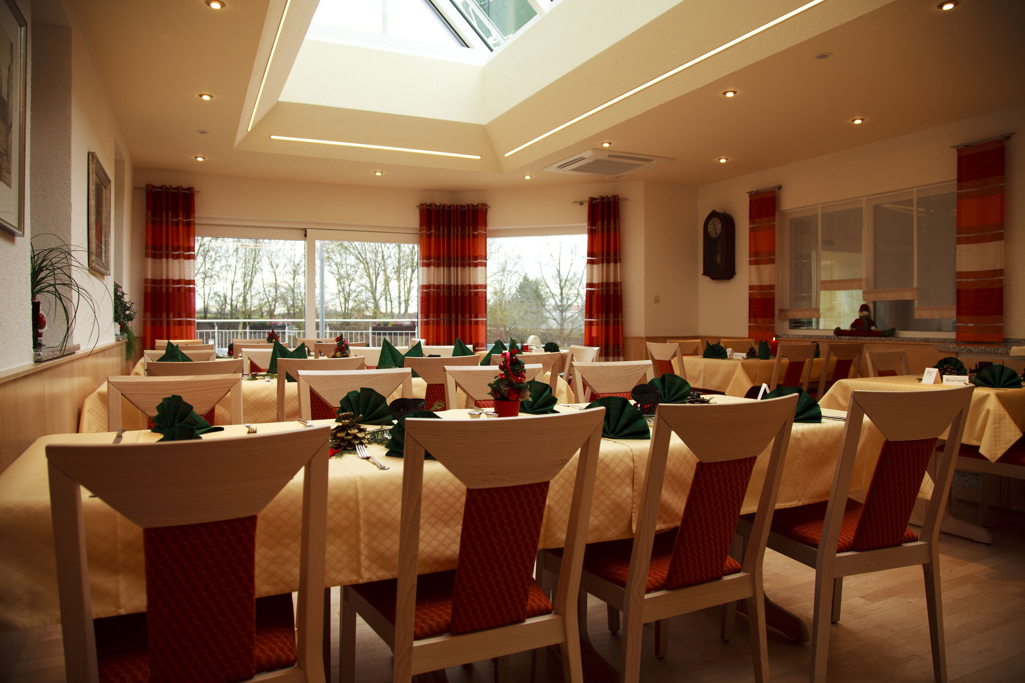 Фото Hotel Gasthof zur Windmühle