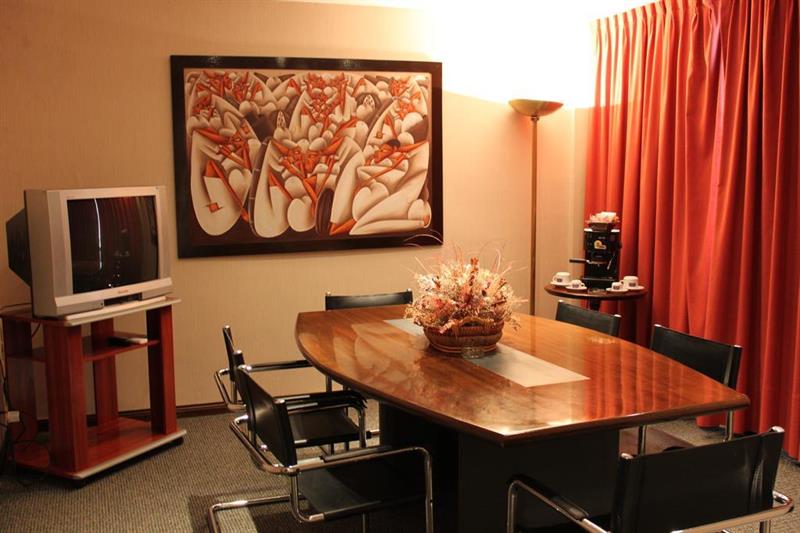 Фото Howard Johnson by Wyndham San Pedro