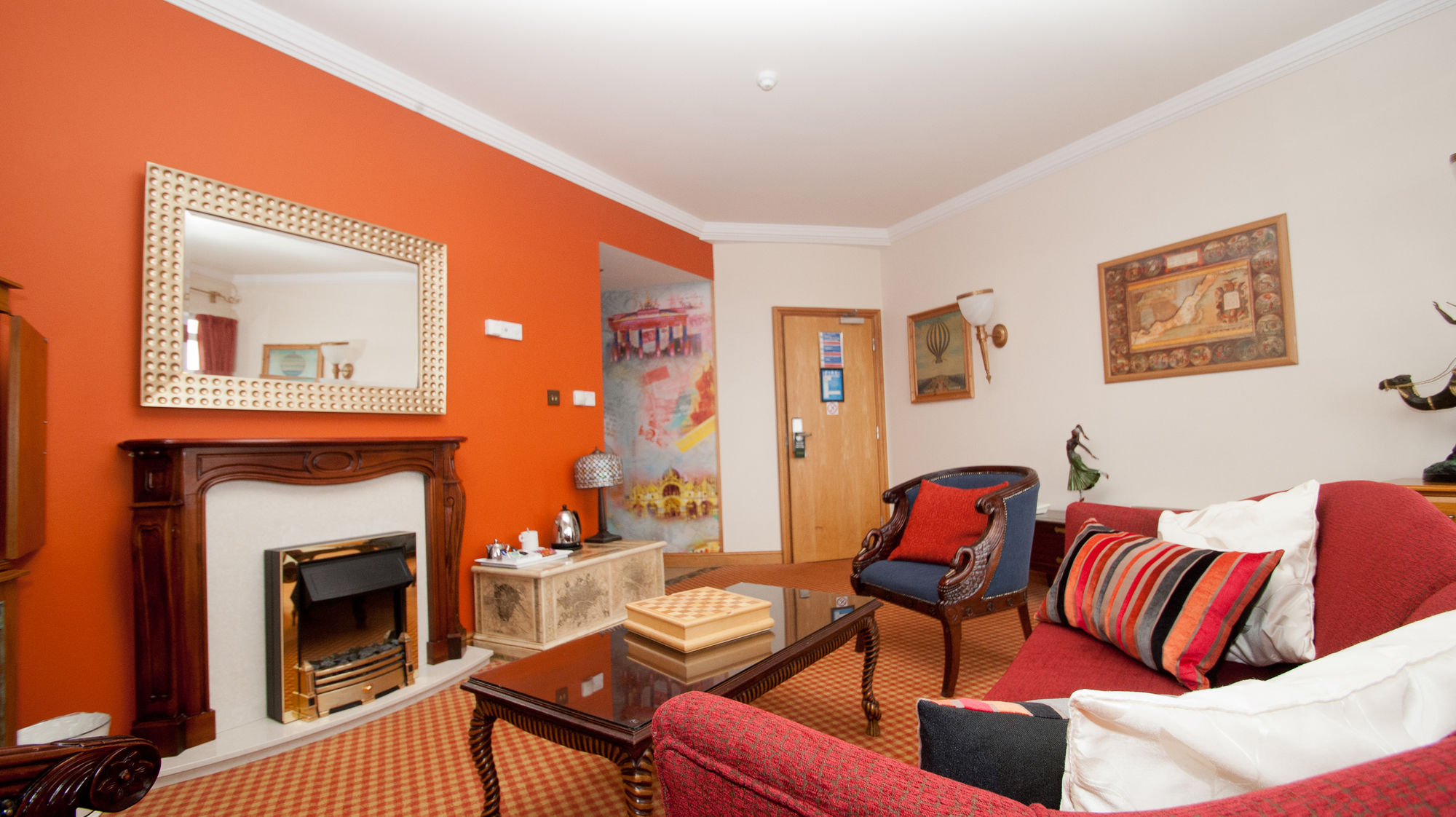 Фото Little Haven Hotel