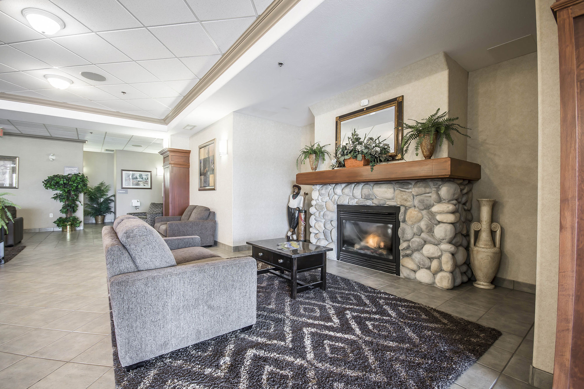 Фото Comfort Inn & Suites