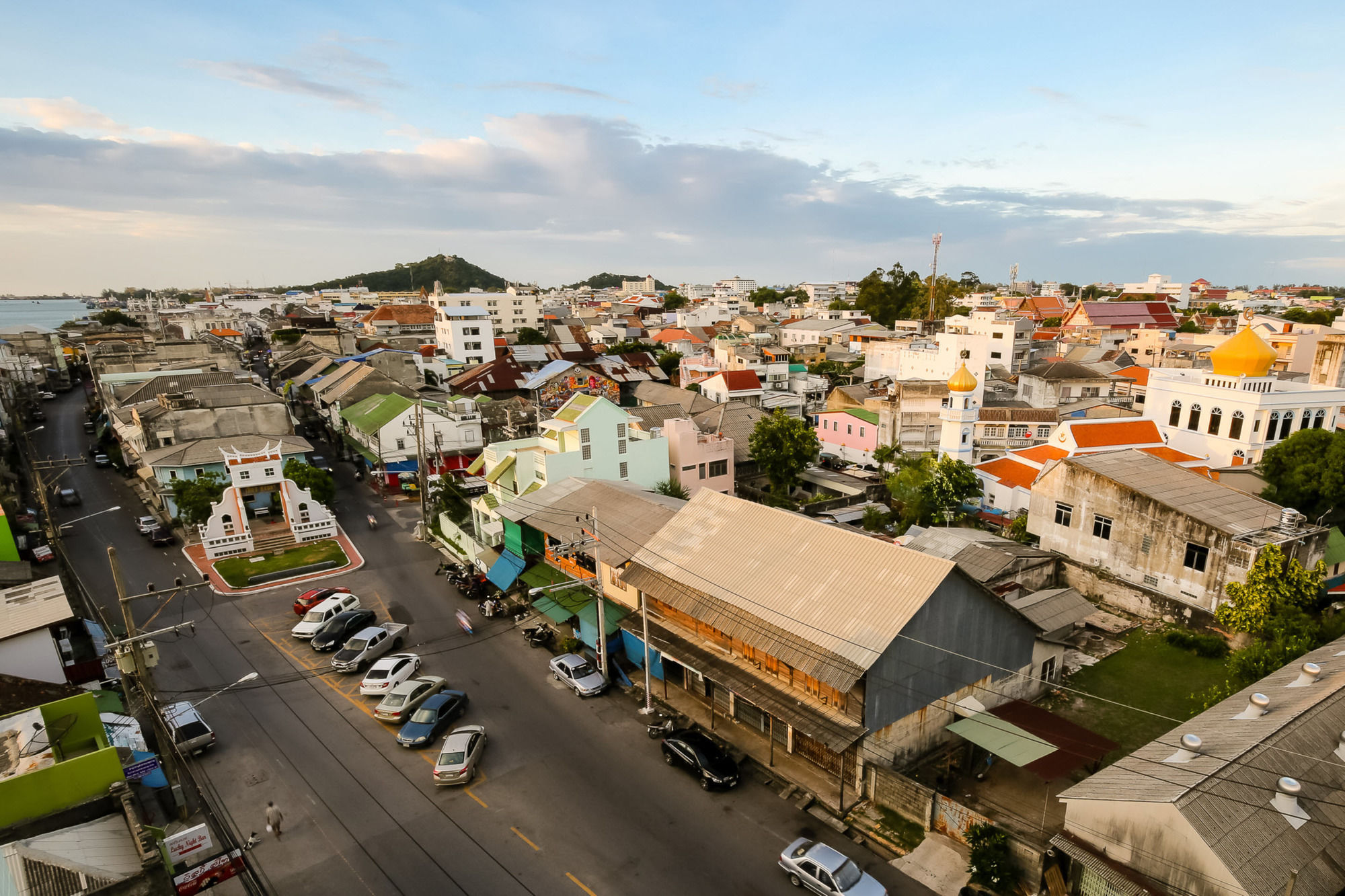 Фото Lake Inn Hotel