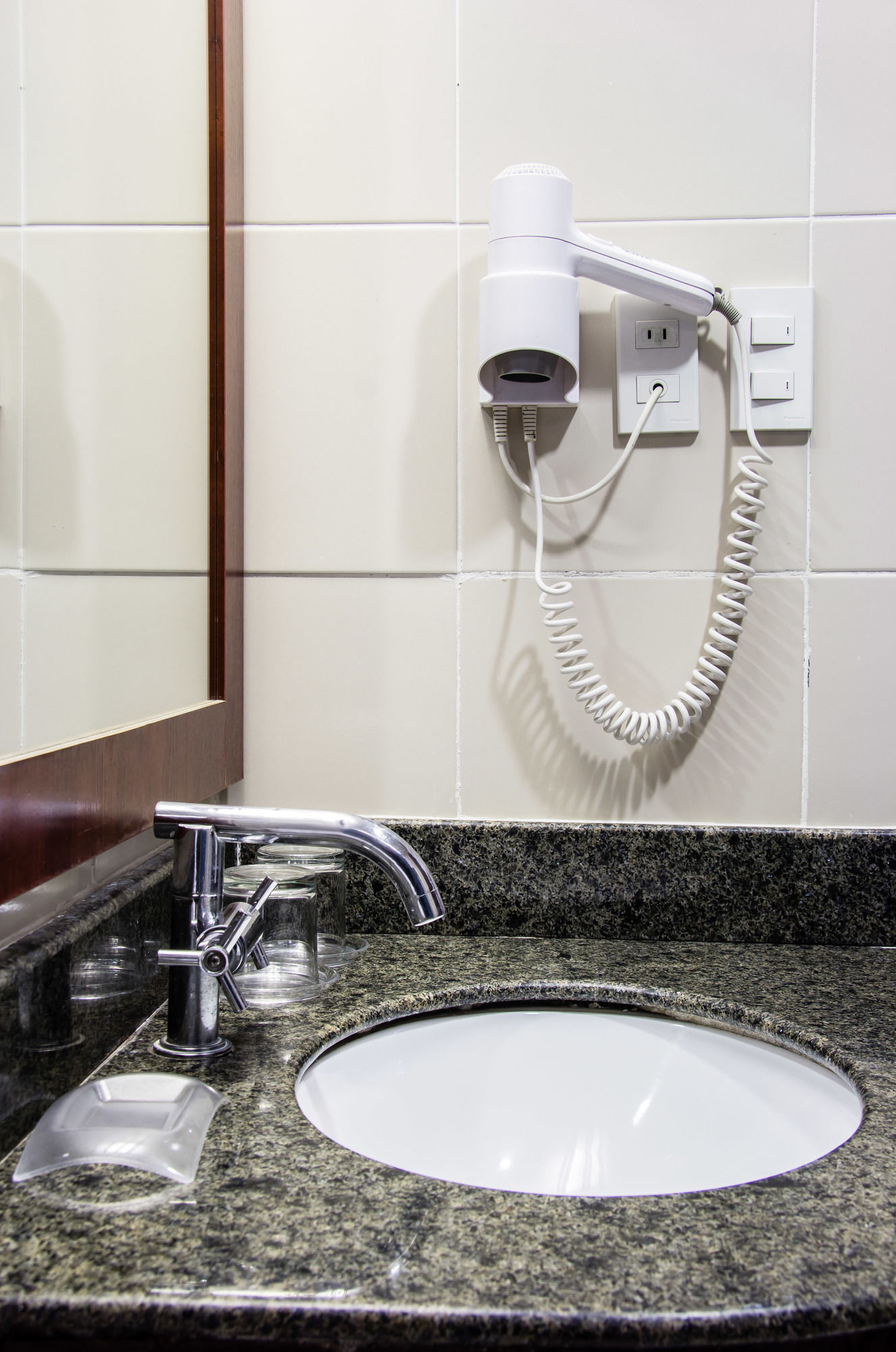 Фото Microtel by Wyndham Mall of Asia