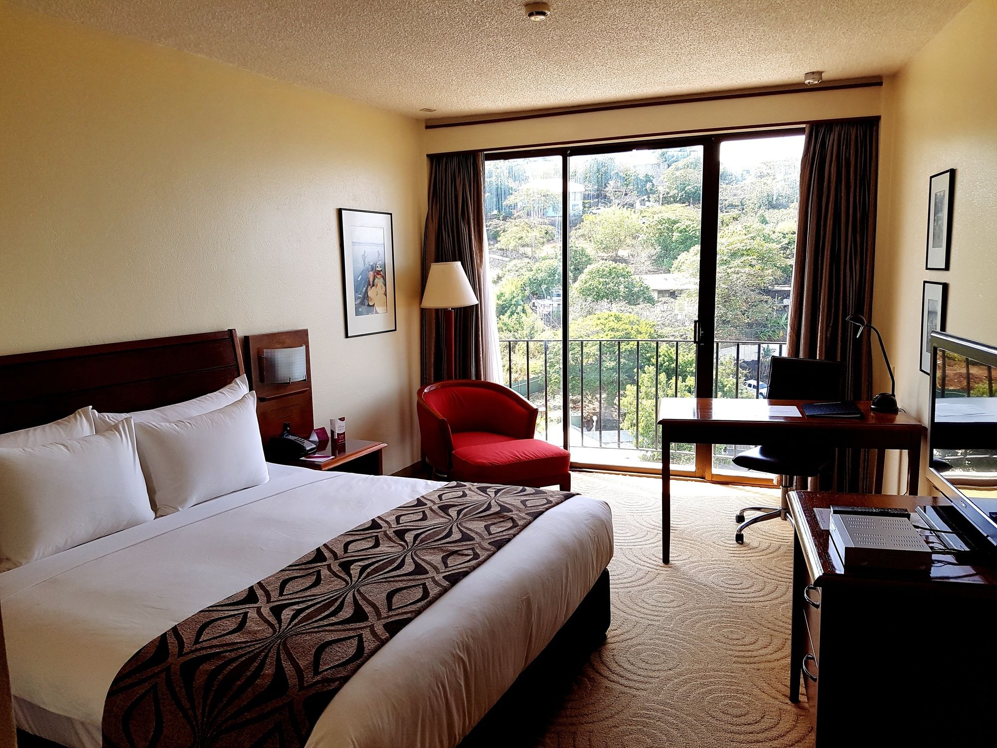 Фото Crown Hotel