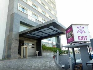 Гостиница Royal Orchid Central, Vadodara