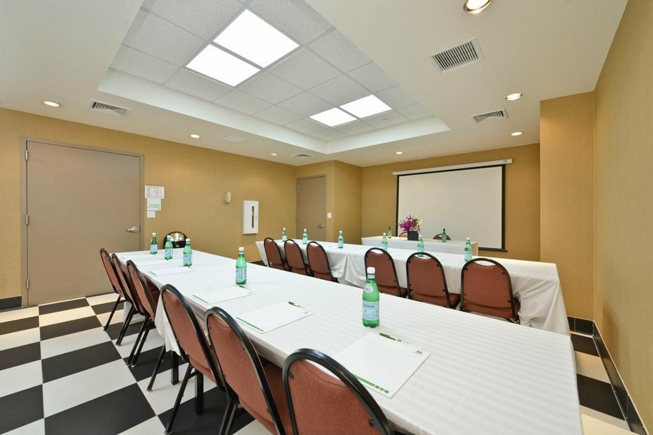 Фото Holiday Inn Nyc - Lower East Side, an Ihg Hotel