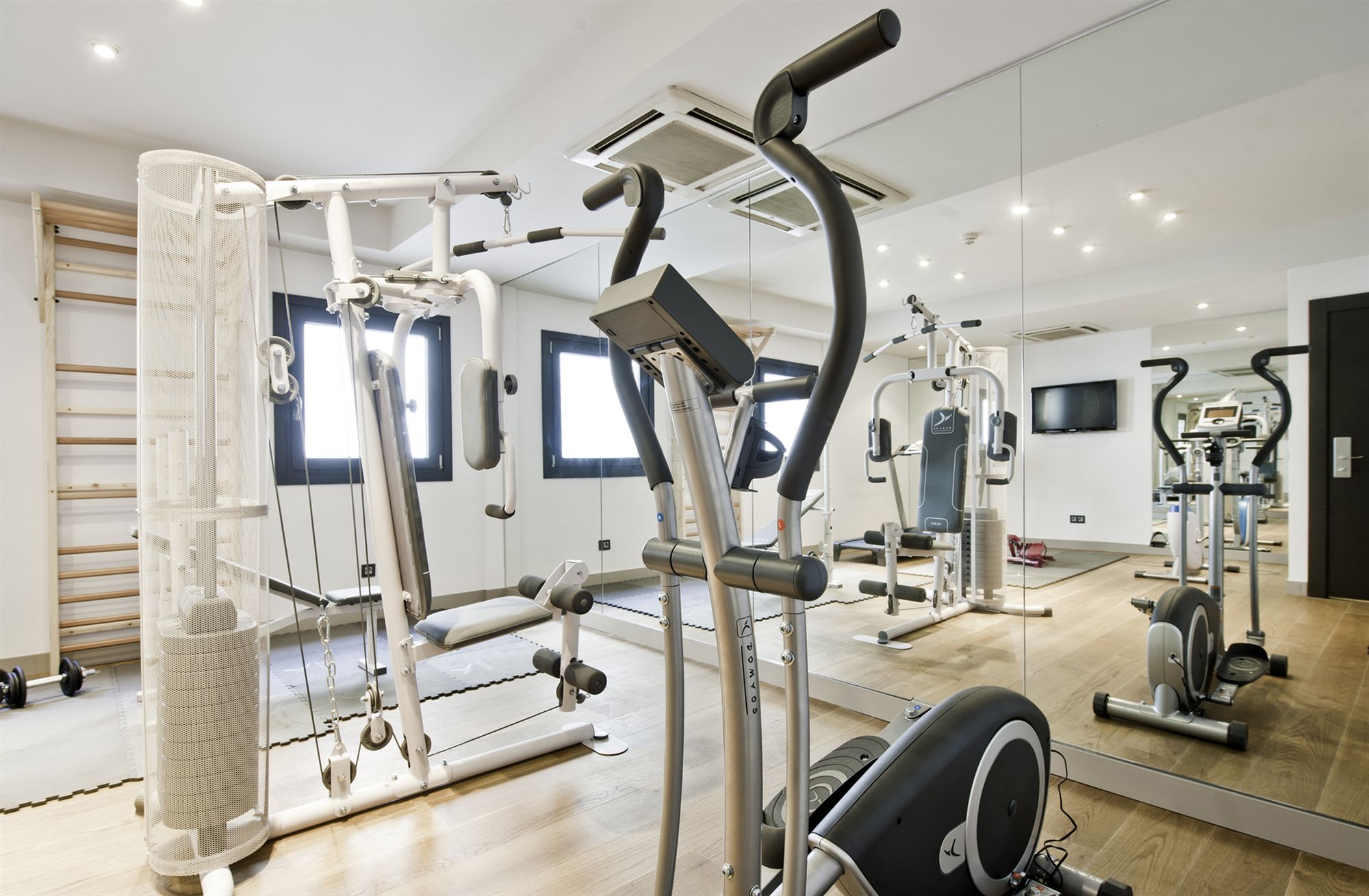 Фото Hotel Zenit Abeba