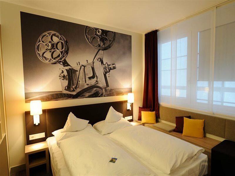 Фото Vienna House Easy by Wyndham Munich