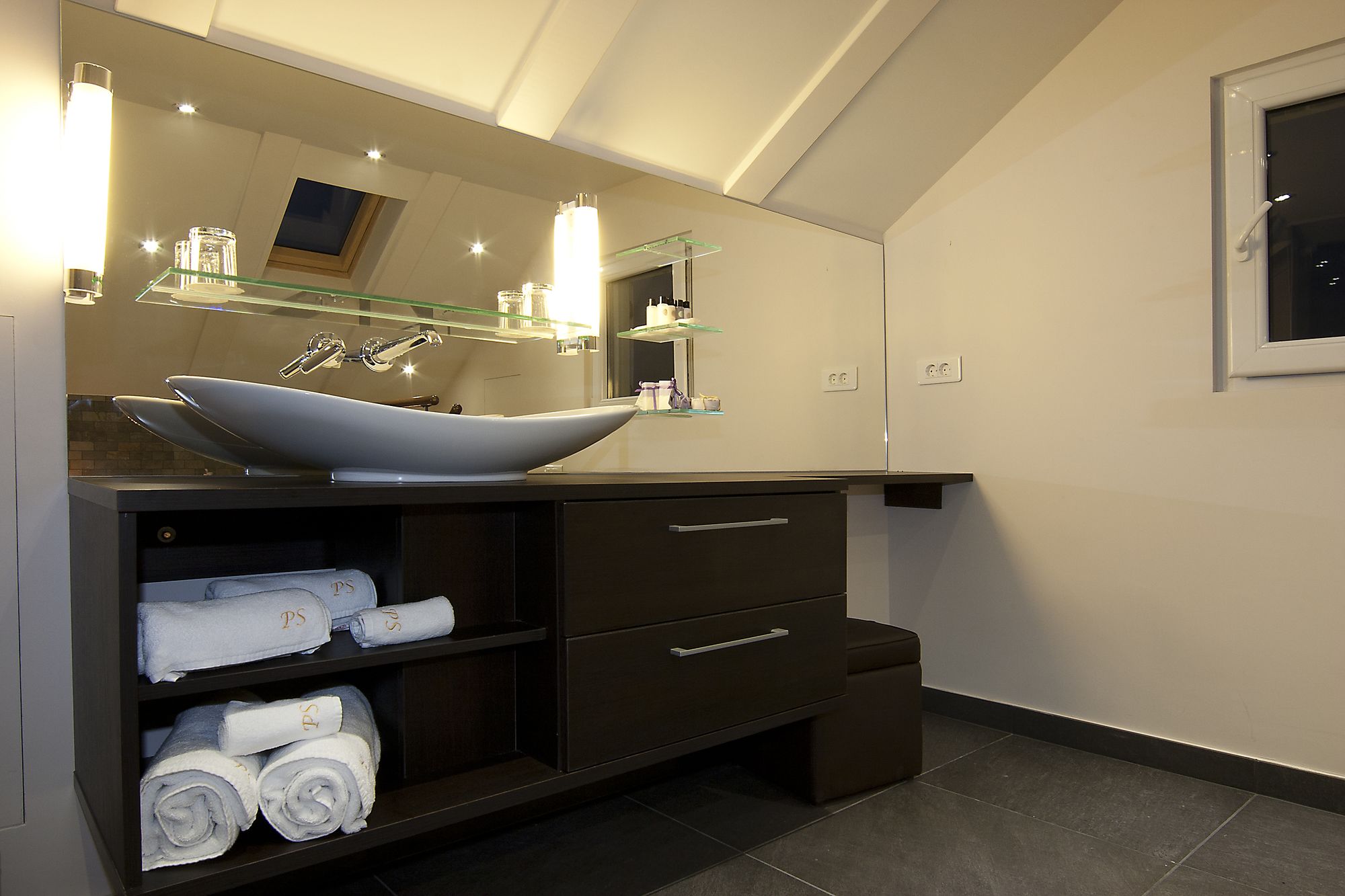 Фото Palace Suites Heritage Hotel – Adults Only