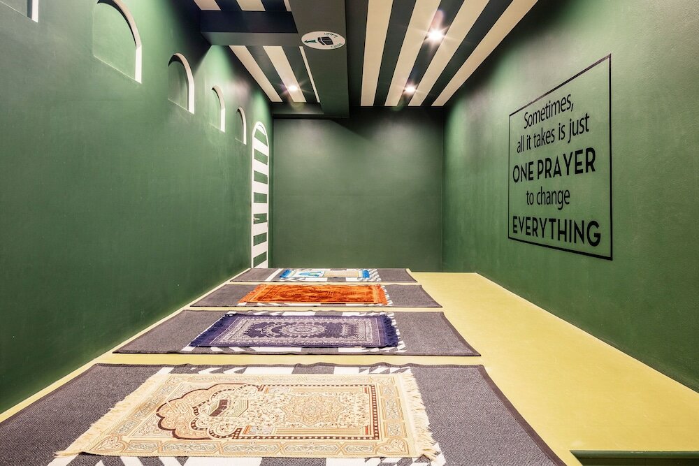 Фото A-One New Wing Hotel