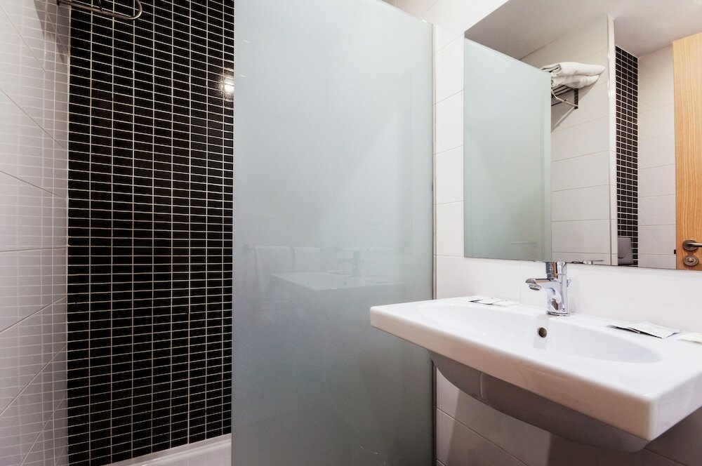 Фото Fontana Plaza