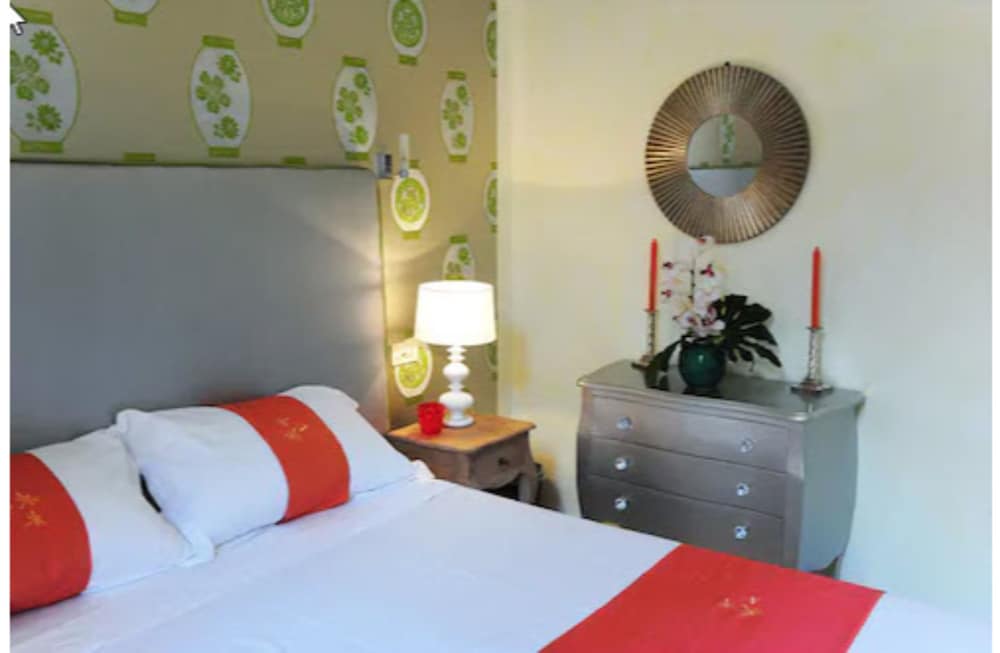 Фото 66 Imperial Inn DeLuxe